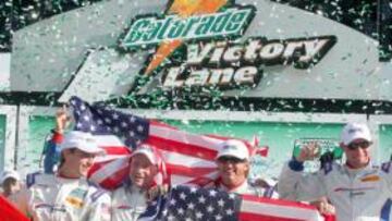 <b>GANADORES EN 2009. </b>García (izq.) junto Donohue, Rice y Law.