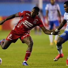 Medellín pierde con 9 de Octubre y se complica en Sudamericana