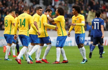 Soccer Football - International Friendly - Brazil vs Japan - Stade Pierre-Mauroy, Lille, France - November 10, 2017   Brazil’s Marcelo celebrates scoring their second goal with Neymar and teammates  