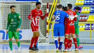 La plantilla del Jimbee Cartagena celebra un gol en la cancha del Antequera.