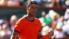 El tenista espa&ntilde;ol Rafa Nadal celebra un punto durante su partido ante Dan Evans en el BNP Paribas Open, el Masters 1.000 de Indian Wells en el Indian Wells Tennis Garden de Indian Wells, California.