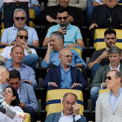 Luis de la Fuente, presente en el partido Las Palmas-Sevilla