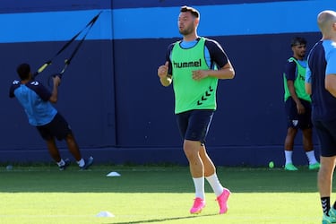 El Málaga se toma con calma la búsqueda de los refuerzos