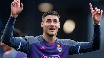 Roberto Fernández celebra el primer gol anotado ante el Celta en Balaídos.