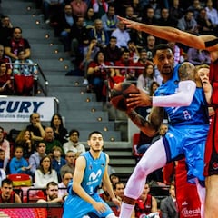 El Zaragoza neutraliza el 'efecto Jackson' y el show de Avramovic