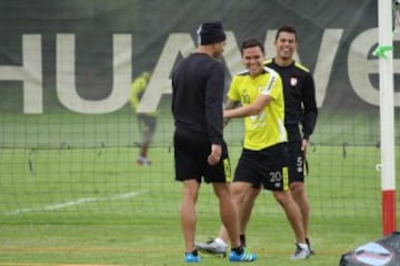 Seijas, el protagonista de la práctica, antes de su último partido en El Campín