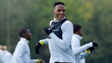 Yerry Mina se prepara para enfrentar a Manchester United