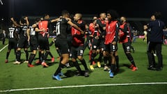 Un chileno festeja y se mete en semis de la Copa Sudamericana