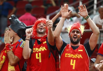 Seguidores de la selección española presentes en la semifinal del Mundial. 