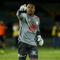 Zapata: "La Copa Sudamericana llena de ilusión a Santa Fe"