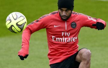 Moura joined PSG in January 2013.