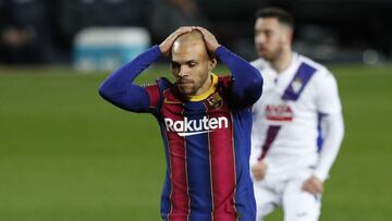 Martin Braithwaite se lamenta por una ocasi&oacute;n fallada con el FC Barcelona ante la SD Eibar.