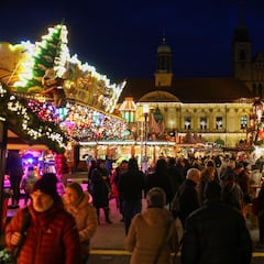 La Ley de Propiedad Horizontal lo confirma: si un vecino llena de luces de Navidad el balcón, puedes apelar al artículo 7.1