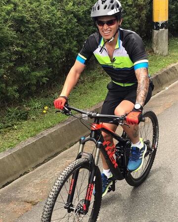 Uno de sus tantos hobbies fuera de las canchas es pasear en su bicicleta de ruta por las calles de Múnich.