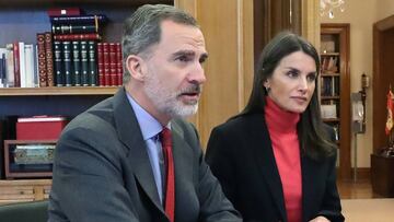 Los Reyes, Don Felipe y Do&ntilde;a Leitizia, en la reuni&oacute;n telem&aacute;tica con representantes de C&aacute;mara de Comercio
 
 ZARZUELA
 31/03/2020 