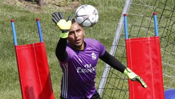 Keylor alaba a Zidane: "Tiene claras sus ideas y nos entiende"