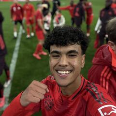 Adam Aznou: la exjoya del Barcelona deslumbra en el Bayern