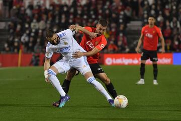 Karim Benzema y Dani Rodríguez.