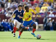 LANDOVER, MARYLAND - MARCH 29: Jhon Arias of Colombia controls the ball against Warren Zaire-Emery of France during the international friendly match between Colombia and France at Northwest Stadium on March 29, 2026 in Landover, Maryland. Hannah Foslien/Getty Images/AFP (Photo by Hannah Foslien / GETTY IMAGES NORTH AMERICA / Getty Images via AFP)