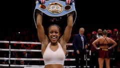 Natasha Jonas edges out Mikaela Mayer, getting a controversial split decision in an absolutely banging war to hang on to the IBF World Welterweight title.