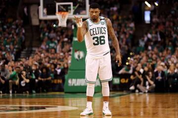 Marcus Smart cerró la serie contra Milwaukee Bucks con una gran defensiva.