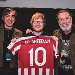 Ed Sheeran ficha por el Atlético de Madrid y la afición pregunta por Joao Félix