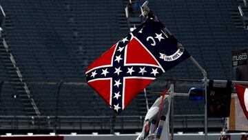 La Bandera confederada se ha convertido en el nuevo s&iacute;mbolo que causa molestia en los manifestantes que protestan en contra el racismo en USA.