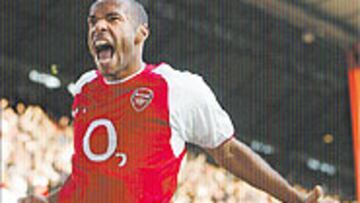 <b>VELOCIDAD Y GOL</b>. 2003 fue el año de Henry. Después de ser segundo en el FIFA Player y el Balón de Oro, la IFFHS le corona como mejor goleador.