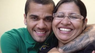 La madre de Alves podría enfrentarse a prisión por difundir un vídeo de la presunta víctima