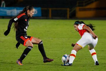 Partidazo en El Campín entre Santa Fe y América de Cali, por las semifinales del fútbol femenino.