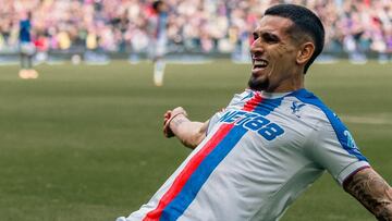 Daniel Muñoz recibe elogios desde Inglaterra