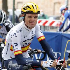 Tim Merlier gana al esprint