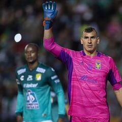 Nahuel Guzmán: "Ojalá a mí me tiraran peluches"