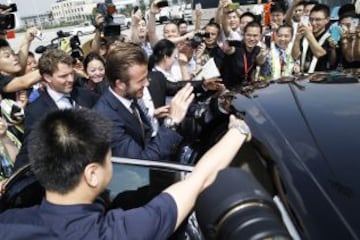 LLegada de David Beckham al aeropuerto internacional de Nanjing Lukou el 18 de junio de 2013 en Nanjing, China.