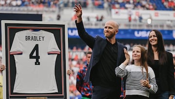 El exfutbolista estadounidense fue homenajeado esta tarde en el Sports Illustrated Stadium de Nueva Jersey y dio algunas palabras ante los medios de comunicación.