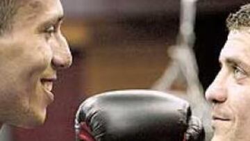 P. Navascués con K. Quibir