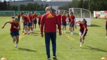 La Sub-17 en el entrenamiento previo a la semifinal ante Francia.