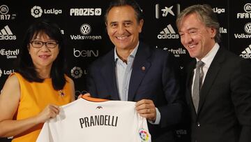 Prandelli: "La mentalidad de Valencia me recuerda a la de Florencia, es ambiciosa"