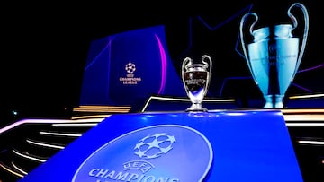 Istanbul (Turkey), 25/08/2022.- The trophy of the Champions League seen on the stage prior to the UEFA Champions League group stage draw 2022/23 in Istanbul, Turkey, 25 August 2022. (Liga de Campeones, Turquía, Estanbul) EFE/EPA/SEDAT SUNA
