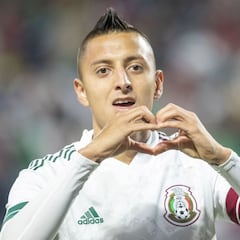 Gold Cup winner Roberto Alvarado named as Alexis Vega’s replacement for 2023 tournament