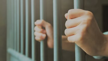 Las leyes sobre el derecho al voto varían según los estados, pero ¿qué hay de las personas en prisión? ¿Aún pueden votar? Aquí te explicamos.