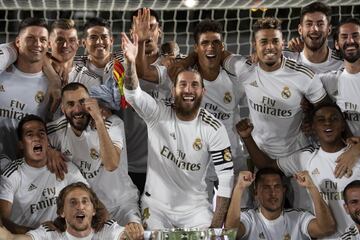 Campeones La Primera División de España, conocida como LaLiga Santander por motivos de patrocinio, es la máxima categoría masculina del sistema de ligas de España