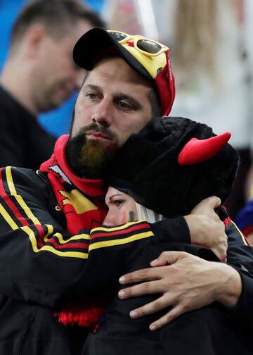 Francia-Bélgica (0-2). Los aficionados belgas desolados tras la eliminación en semifinal.