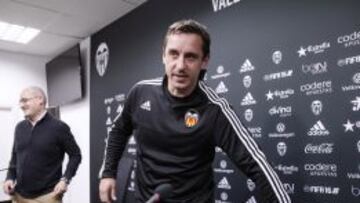 Gary Neville, en rueda de prensa