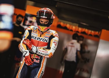 El calvario de Marc Márquez (fractura del húmero del brazo derecho el 19-7-20) llegó a su fin con su reaparición nueve meses después en Portimao 1. A partir de ahí, altibajos con dolores en el brazo y menos magia que la de costumbre, hasta Sachsenring, donde siempre gana desde 2010. Volvió a hacerlo y repitió en Texas y Misano 2, pero llegó una conmoción cerebral haciendo motocross y problemas de visión doble.  