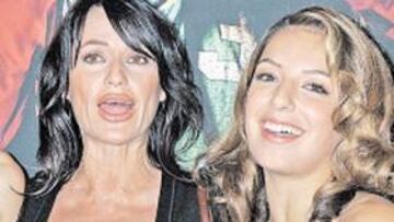 <b>LA EX GIMNASTA Y LA ACTRIZ. </b>Nadia Comaneci y Vanessa Lengies.