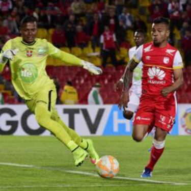 Morelo hace tripleta y Santa Fe jugará con Nacional de Uruguay