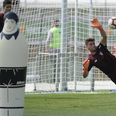 El Numancia se suma a la lista de pretendientes de Unai Simón