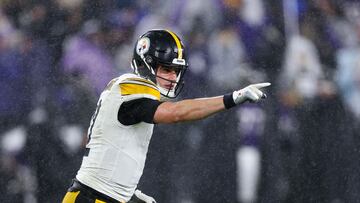 BALTIMORE, MARYLAND - JANUARY 06: Mason Rudolph #2 of the Pittsburgh Steelers celebrates after throwing a touchdown in the fourth quarter of a game against the Baltimore Ravens at M&T Bank Stadium on January 06, 2024 in Baltimore, Maryland. Rob Carr/Getty Images/AFP (Photo by Rob Carr / GETTY IMAGES NORTH AMERICA / Getty Images via AFP)
