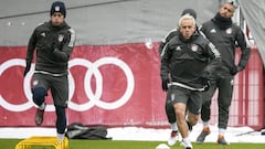 James y Pepe se citan en un duelo de exmadridistas